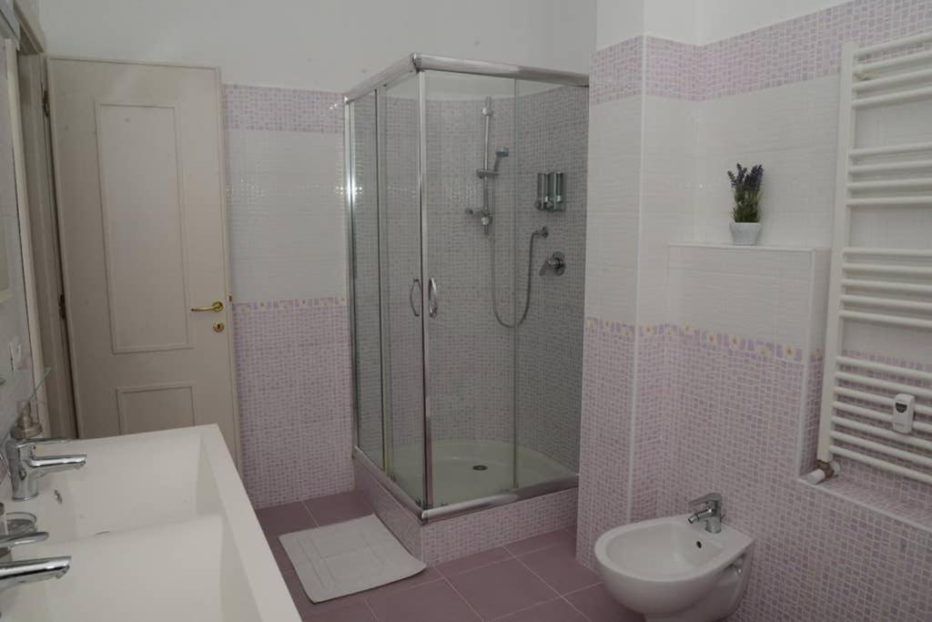 Апартаменты A Casa Di Rosa Рим Экстерьер фото